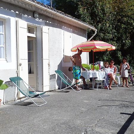 Domaine De Laroque Lou Maisouet Casteljaloux Bagian luar foto